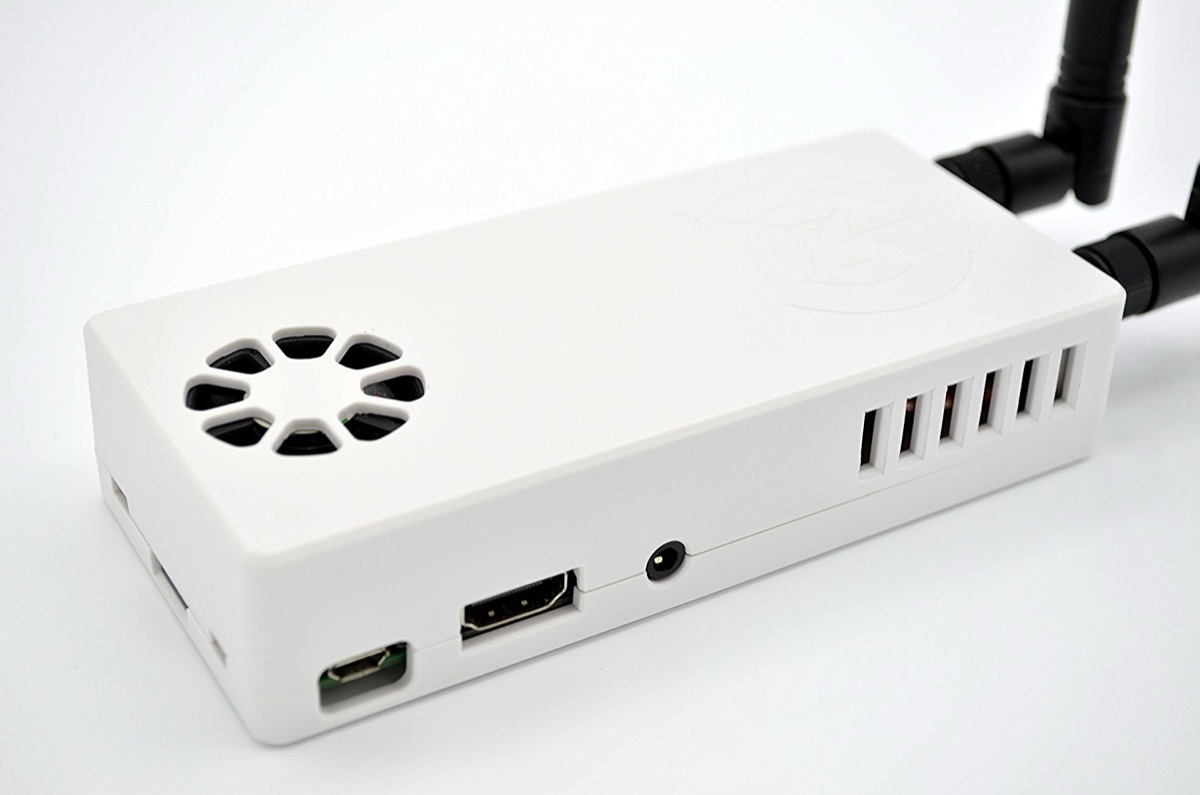 A Stratux ADS-B receiver in a white case with two antennas